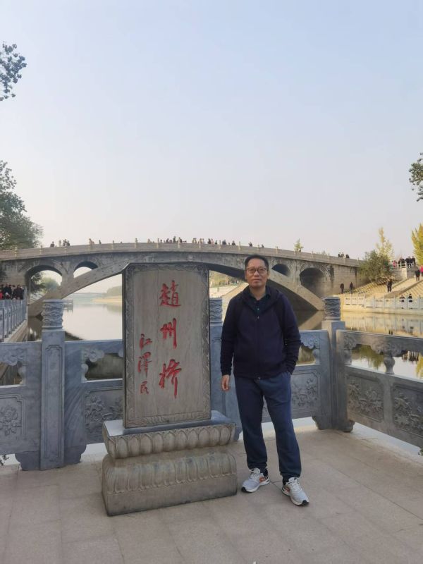 黄嘉纶.jpg