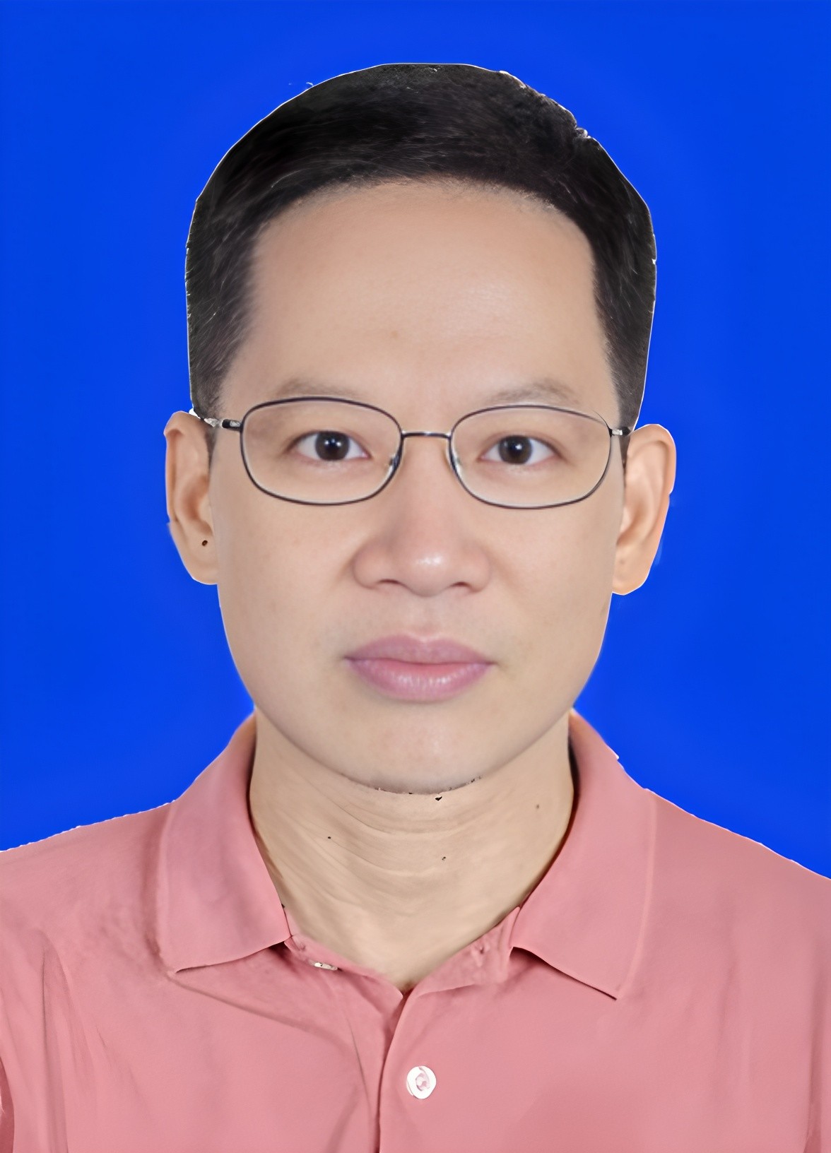 刘志雄照片.jpg