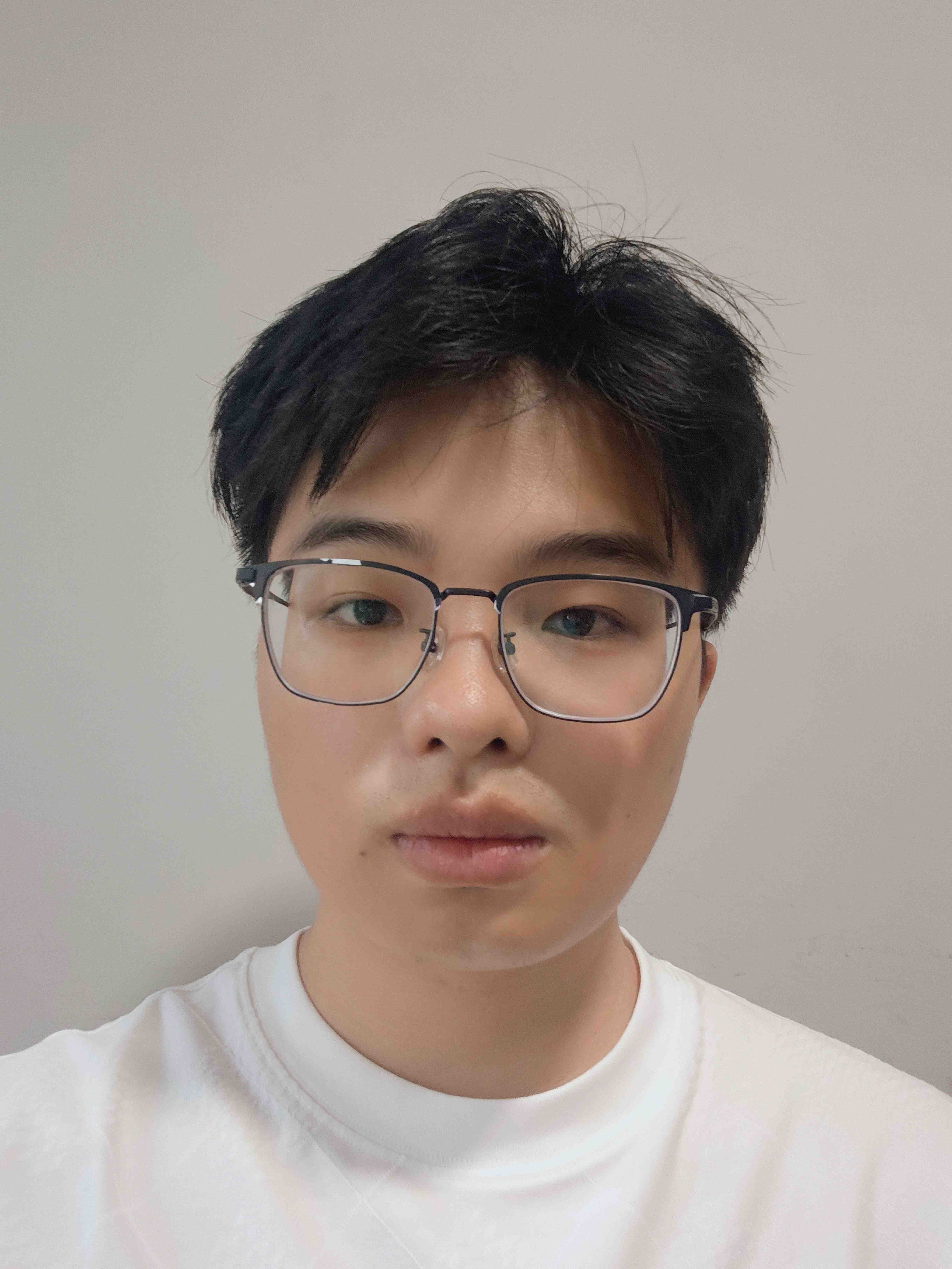 李威.jpg
