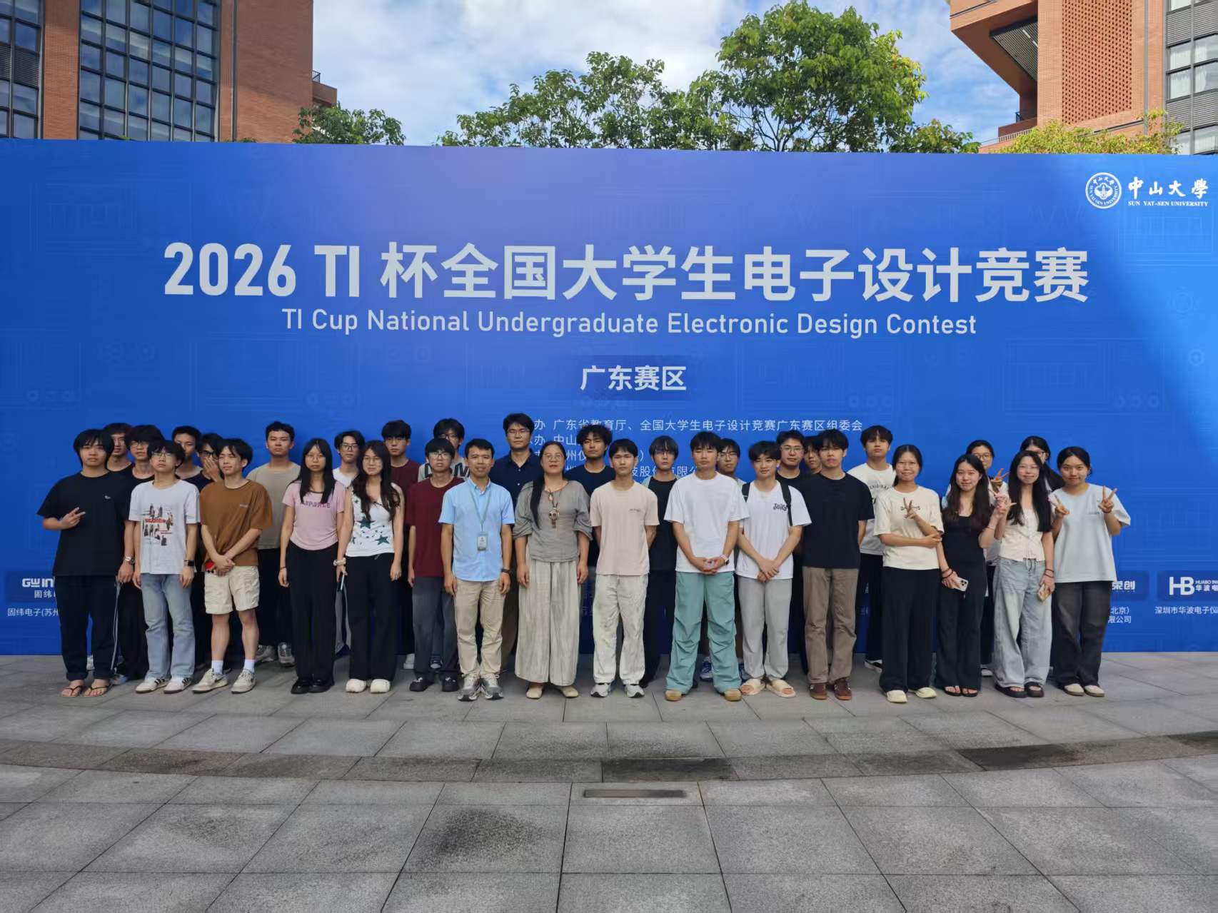 图1.jpg
